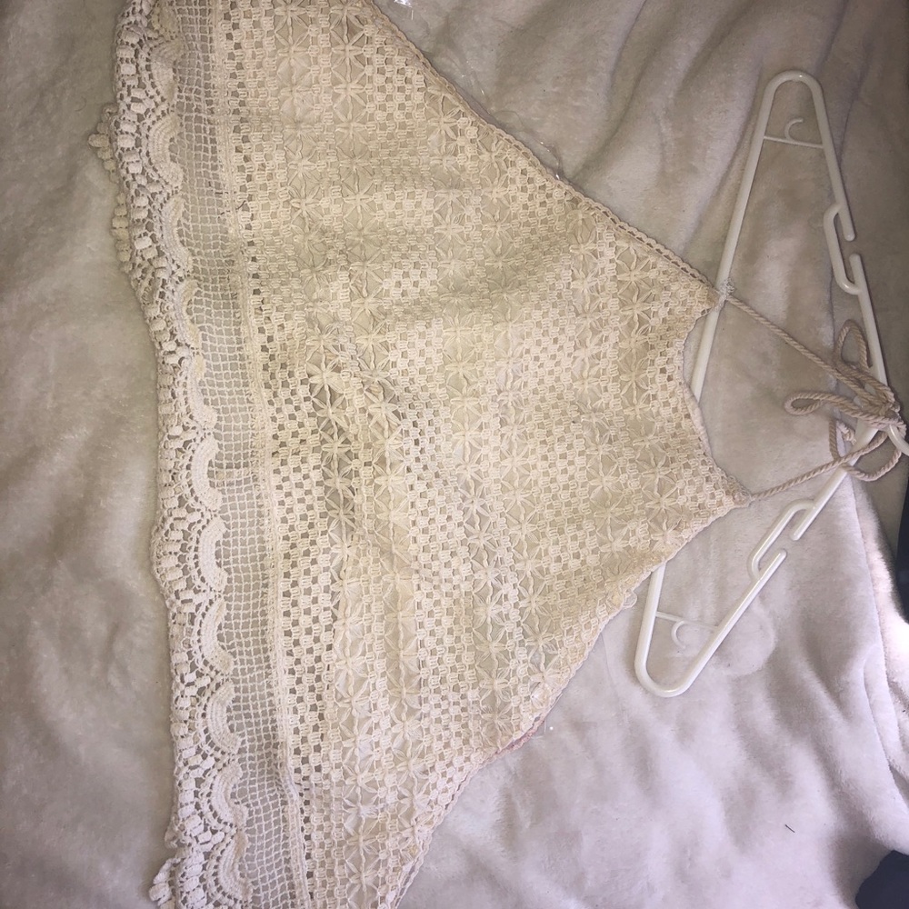 CROCHET HALTER CROP TOP
